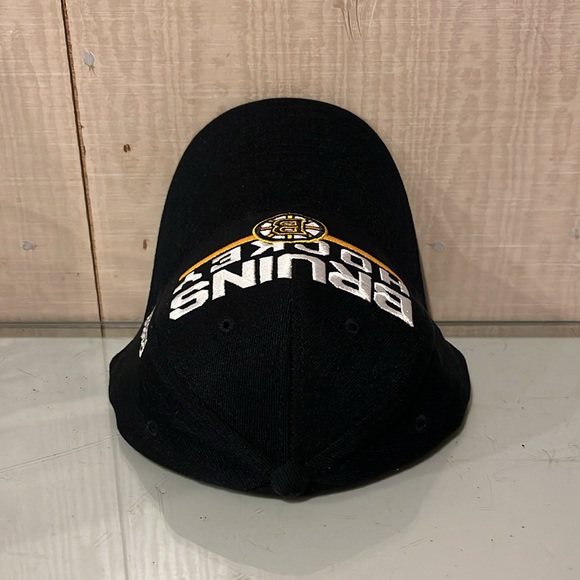 Boston Bruins 2024 Reebok Hat S/M -New - Picture 3 of 3